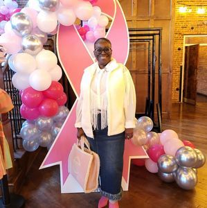 Meet your Posher, Deborah